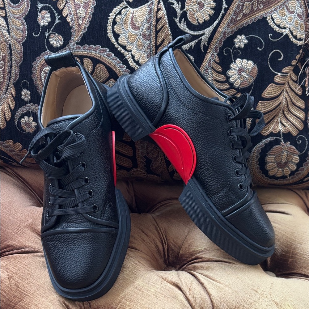 Black and Red Men's Sneakers